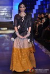 Sonam Kapoor Walks The Ramp At IIJW 2012 Finale