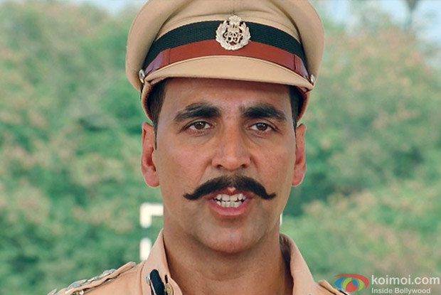 Akshay Kumar as a Cop in a Still from Rowdy Rathore Movie