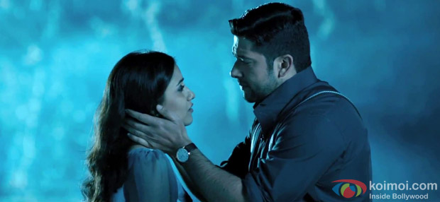 Tia Bajpai And Aftab Shivdasani in a still from 1920 - Evil Returns Movie