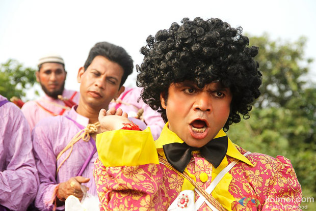 Rajpal Yadav in a still from Ata Pata Laapata Movie