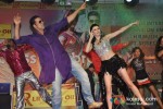 Akshay Kumar And Claudia Ciesla Promoting Khiladi 786 Movie At Mithibai College