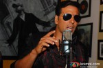 Akshay Kumar Record 'Lonely Remix' Song Pic 1