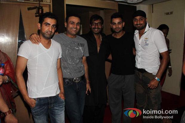 Gautam Gambhir, Virender Sehwag, Ajay Devgan, Virat Kohli And Harbhajan Singh At Special Screening Of Son Of Sardaar