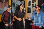 Himesh Reshammiya, Akshay Kumar And Honey Singh Record 'Lonely Remix' Song Pic 3