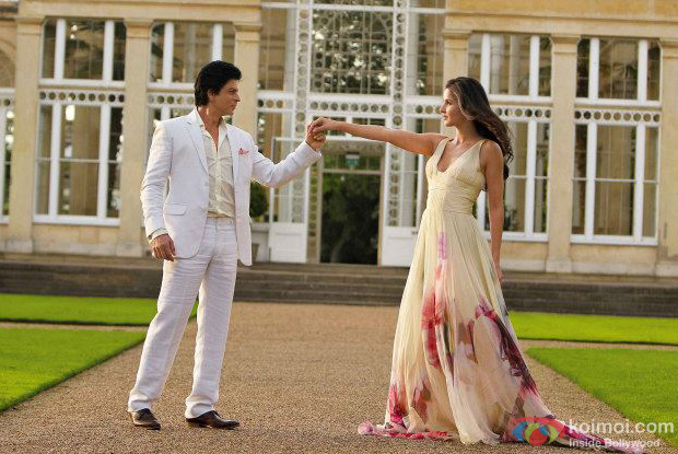 Shah Rukh Khan and Katrina Kaif in a still from Jab Tak Hai Jaan Movie