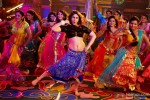 Kareena Kapoor dances crazily in 'Fevicol' song in Dabangg 2 Movie Stills