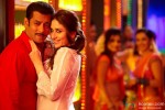 Kareena Kapoor flirts with Salman Khan in 'Fevicol' song in Dabangg 2 Movie Stills