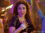 Kareena Kapoor in the 'Fevicol' song in Dabangg 2 Movie Stills