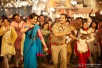 Salman Khan, Sonakshi Sinha shake legs in 'Dagabaaz Re' Song In Dabangg 2 Movie Stills