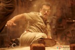Salman Khan does some action stunts in Dabangg 2 Movie Stills