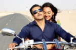 Salman Khan takes Sonakshi Sinha on a bike ride in Dabangg 2 Movie Stills