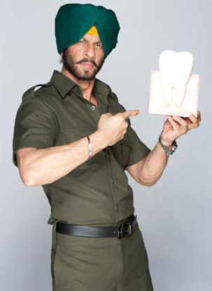 Shah Rukh Khan in a still from Pepsodent ad