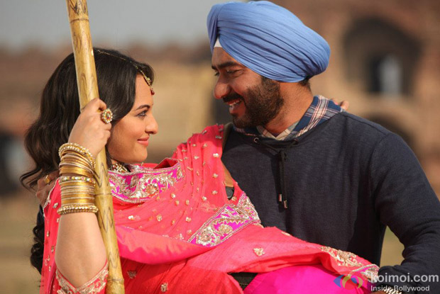 Sonakshi Sinha and Ajay Devgn in a still from Son Of Sardaar (Son Of Sardar) Movie Sonakshi Sinha and Ajay Devgn in a still from Son Of Sardaar (Son Of Sardar) Movie