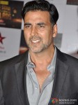 Akshay Kumar walk the Red Carpet of Big Star Awards Pic 2