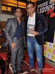 Vivek Oberoi launch Vinod Nair's book Pic 6