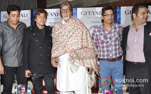 Amitabh Bachchan To Sing Live