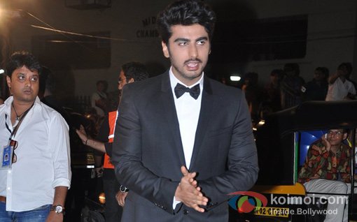 Arjun Kapoor At Walk The Red Carpet Of Filmfare Awards 2013