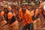 Sachiin Joshi dances in 'Govinda Ala Re' song in Mumbai Mirror Movie Stills
