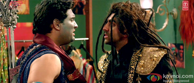 Kunaal Roy Kapur and Ayushmann Khurrana in a still from Nautanki Saala Movie