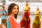 Deepika Padukone in Yeh Jawaani Hai Deewani Movie Stills Pic 2
