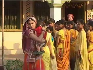 On location of Balika Vadhu