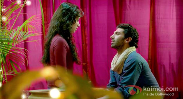 Shradha Kapoor And Aditya Roy Kapur in Aashiqui 2 Movie Stills