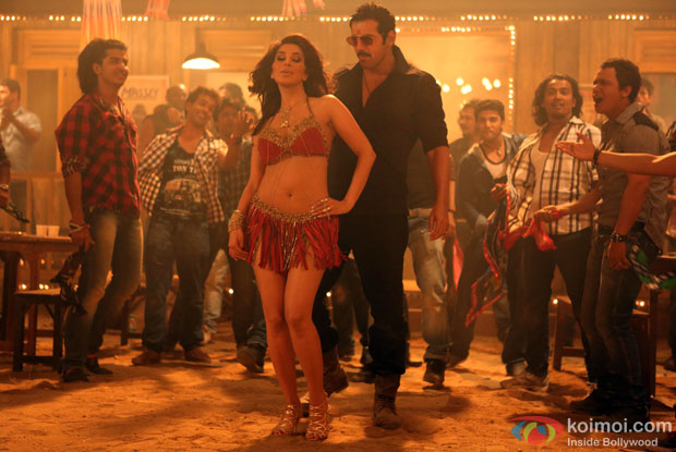 Sophie Choudry and John Abraham in a still from Ala Re Ala Song from Shootout At Wadala Movie