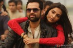 Abhay Deol and Sonam Kapoor in Raanjhanaa Movie Stills Pic 1
