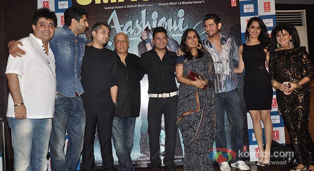 Bhushan Kumar, Mohit Suri, Shraddha Kapoor, Aditya Roy Kapur and Mahesh Bhatt at 'Aashiqui 2' Success Bash