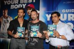 Hrithik Roshan unveils ‘Guide To Your Best Body’ Book Pic 4