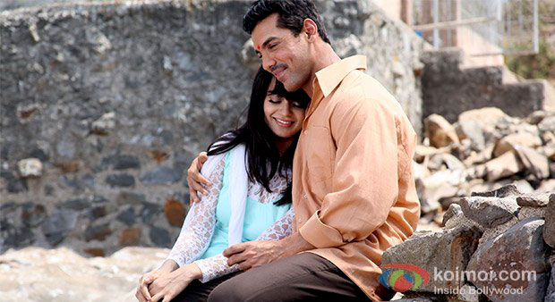 Kangana Ranaut And John Abraham in Shootout At Wadala Movie Stills
