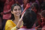 Sonam Kapoor and Dhanush in Raanjhanaa Movie Stills Pic 2