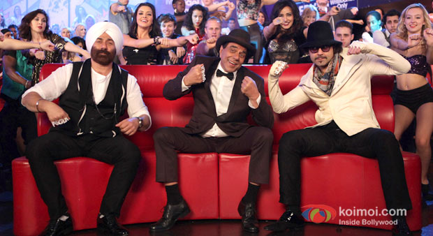 Sunny Deol, Dharmendra And Bobby Deol in Yamla Pagla Deewana 2 Movie Stills