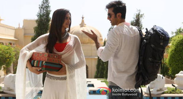 Deepika Padukone and Ranbir Kapoor in Yeh Jawaani Hai Deewani Movie Stills