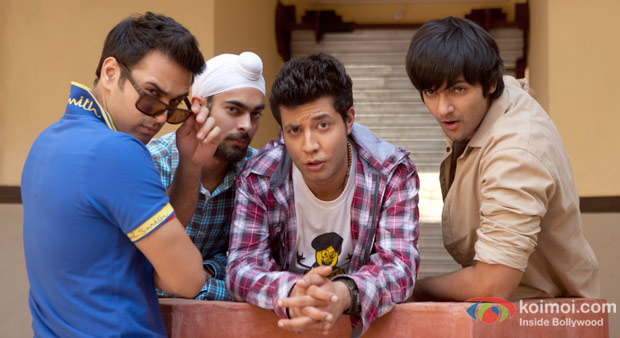 Pulkit Samrat, Manjot Singh, Varun Sharma And Ali Fazal in Fukrey Movie Stills Pulkit Samrat, Manjot Singh, Varun Sharma And Ali Fazal in Fukrey Movie Stills