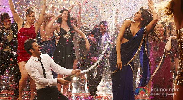 Ranbir Kapoor And Deepika Padukone in Yeh Jawaani Hai Deewani Movie Stills