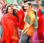 Sonakshi Sinha and Imran Khan in Once Upon A Time In Mumbaai Dobaara! Movie Stills Pic 1