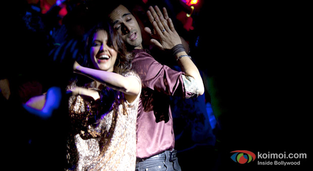 Vishakha Singh And Pulkit Samrat in Fukrey Moive Stills