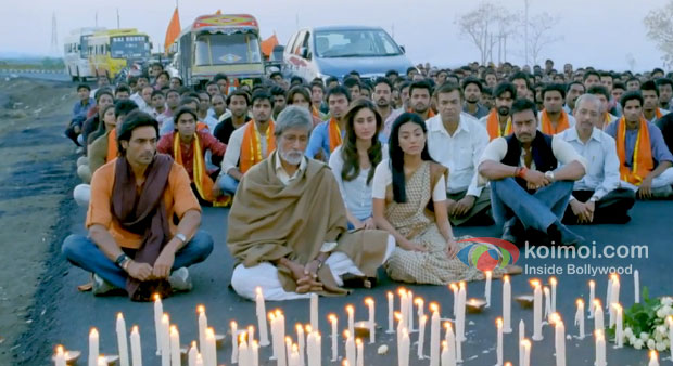 Arjun Rampal, Amitabh Bachchan, Amrita Rao, Kareena Kapoor And Ajay Devgn in Satyagraha Movie Stills