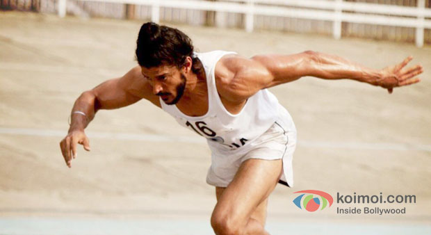 Farhan Akhtar in Bhaag Milkha Bhaag Movie Stills