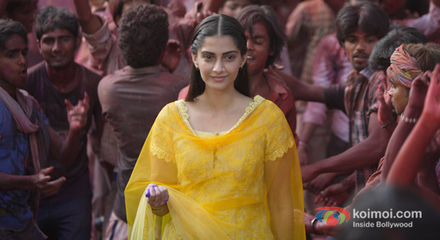 Sonam Kapoor in Raanjhanaa Movie Stills Raanjhanaa Box Office Collection