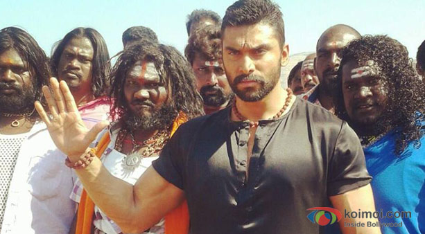 Nikitin Dheer in Chennai Express Movie Stills