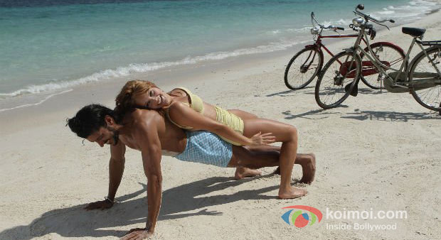 Farhan Akhtar in Bhaag Milkha Bhaag Movie Stills