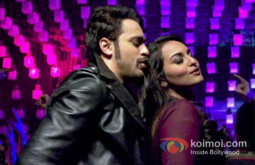 Imran Khan And Sonakshi Sinha in Once Upon A Time In Mumbaai Dobaara! Movie Stills