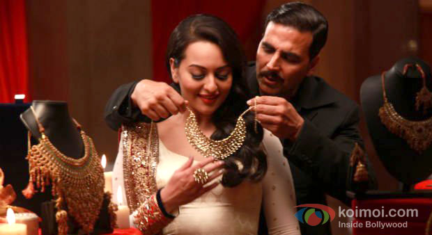 Sonakshi Sinha And Akshay Kumar in Once Upon A Time In Mumbaai Dobaara! Movie Stills
