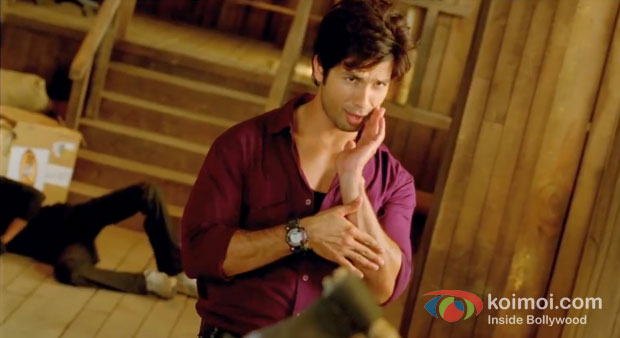 Shahid Kapoor in Phata Poster Nikhla Hero Movie Stills