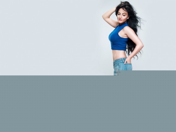 Elli Avram Wallpaper 2