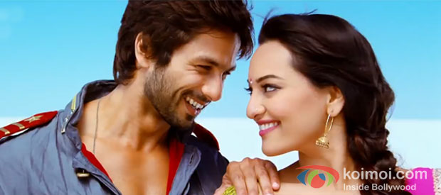 Shahid Kapoor And Sonakshi Sinha in R...Rajkumar Movie Stills
