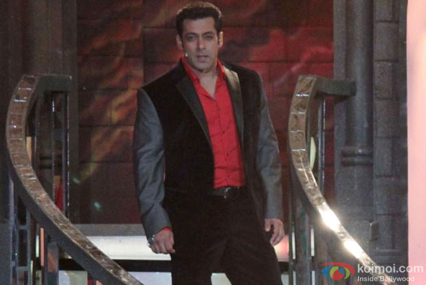 Salman Khan on the sets of Bigg Boss 7 Salman Khan on the sets of Bigg Boss 7