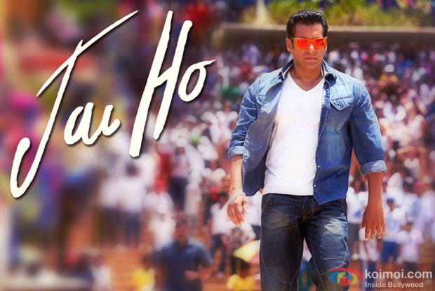 Salman Khan in a Baaki Sab First Class song still from 'Jai Ho'